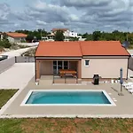 Stocozzi - No Parties Allowed Villa Štokovci