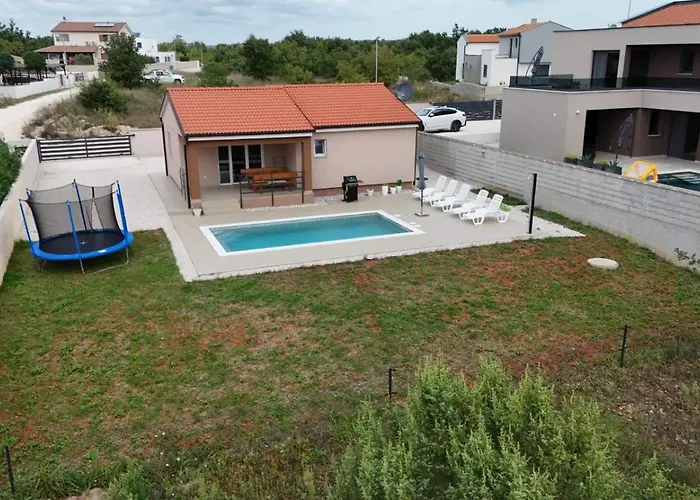 Stocozzi - No Parties Allowed Villa