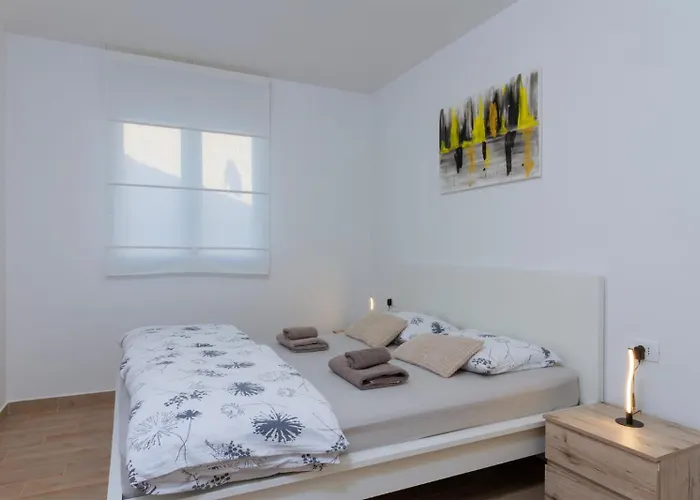 Stocozzi - No Parties Allowed Villa