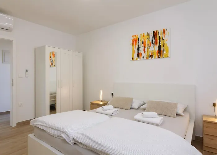 Stocozzi - No Parties Allowed *