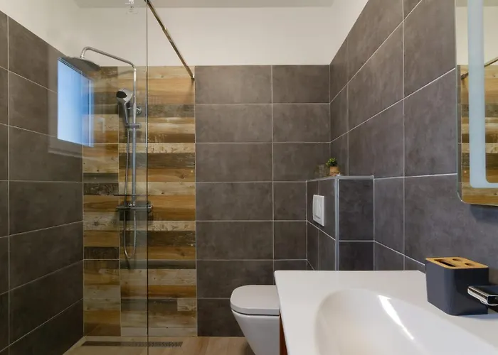 Villa Stocozzi - No Parties Allowed